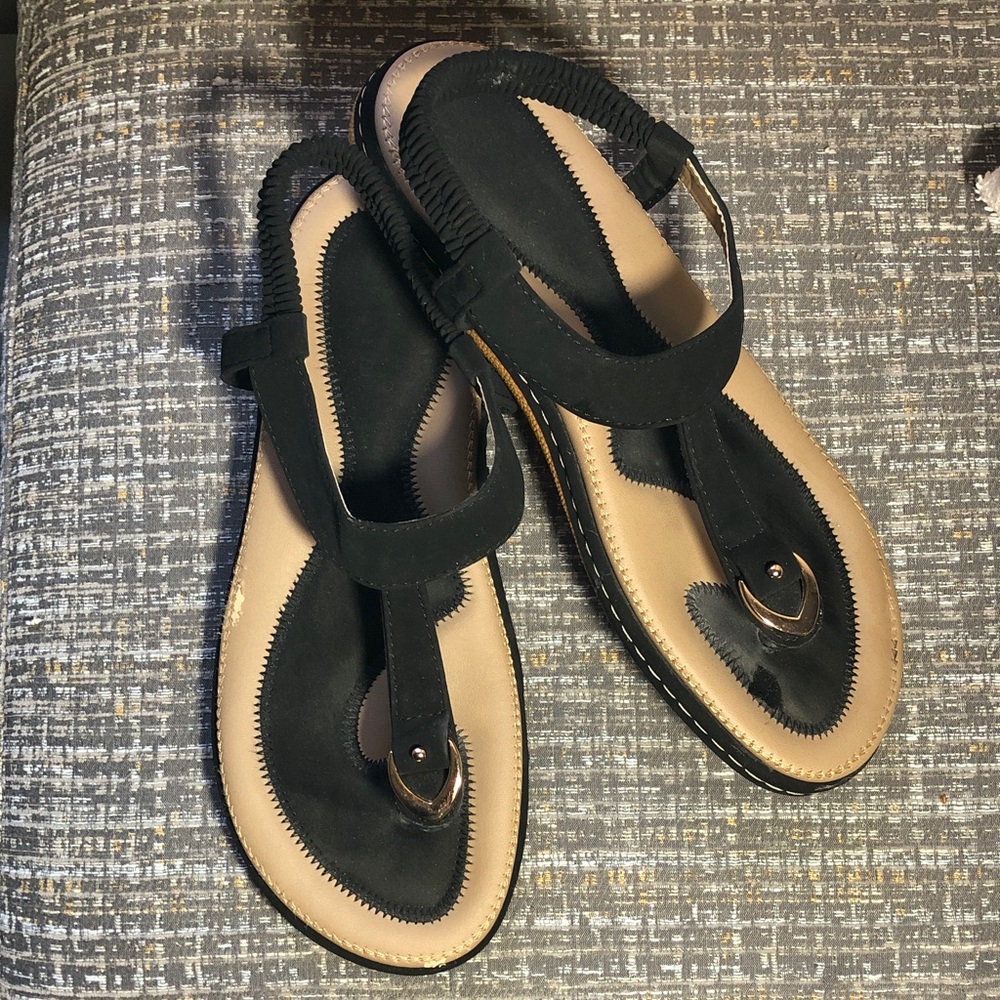 Women’s T-Strap Sandals - Comfortable Everyday Style, Size 8-8.5 - Picture 6 of 9